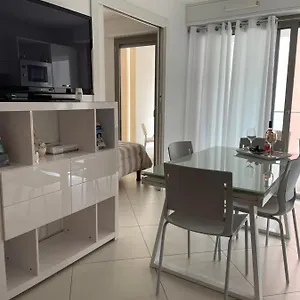 Apartment West Bay