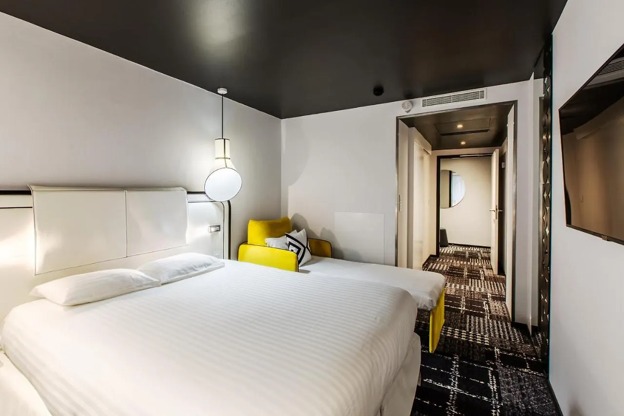 Hotel Ekta Champs Elysees Paris