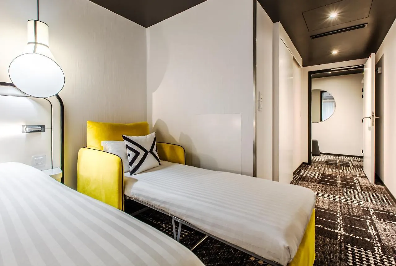 Hotel Ekta Champs Elysees Paris 4*,  France
