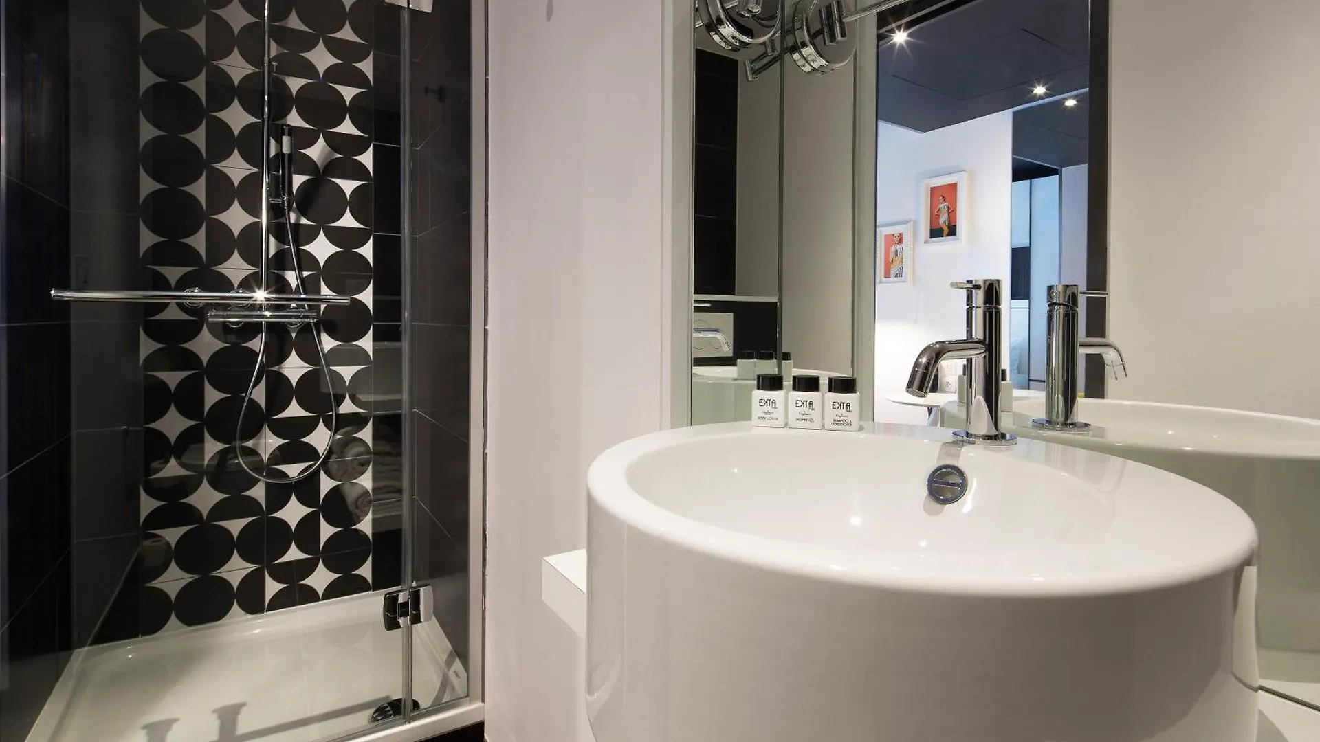 Hotel Ekta Champs Elysees Paris