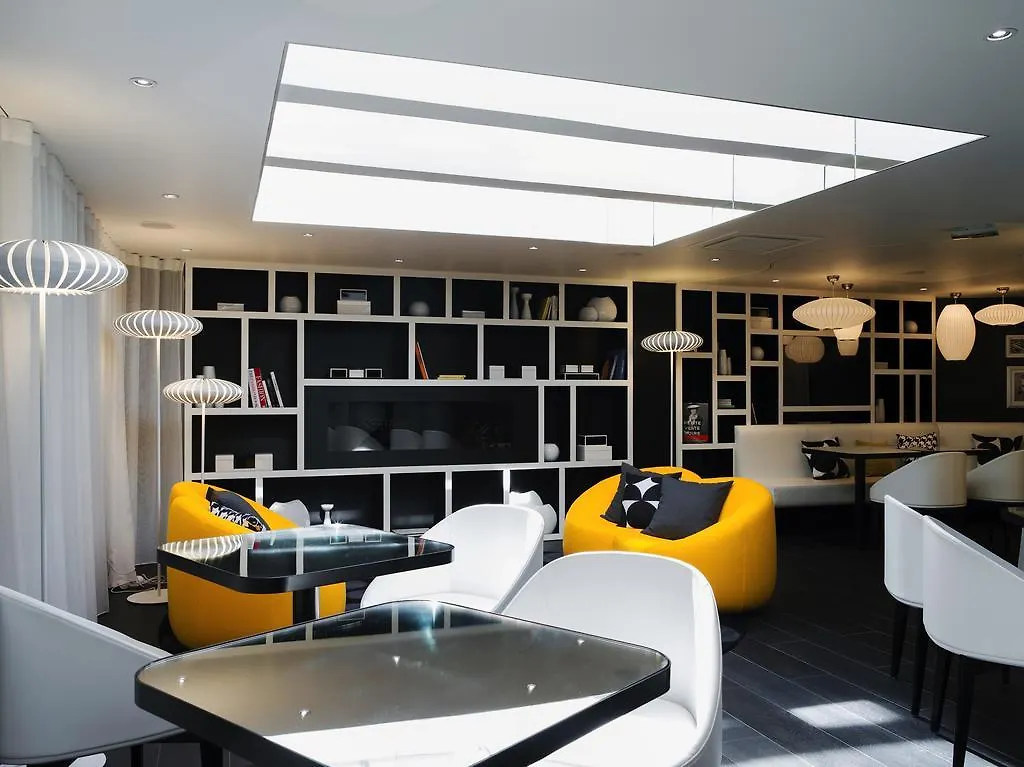Hotel Ekta Champs Elysees Paris