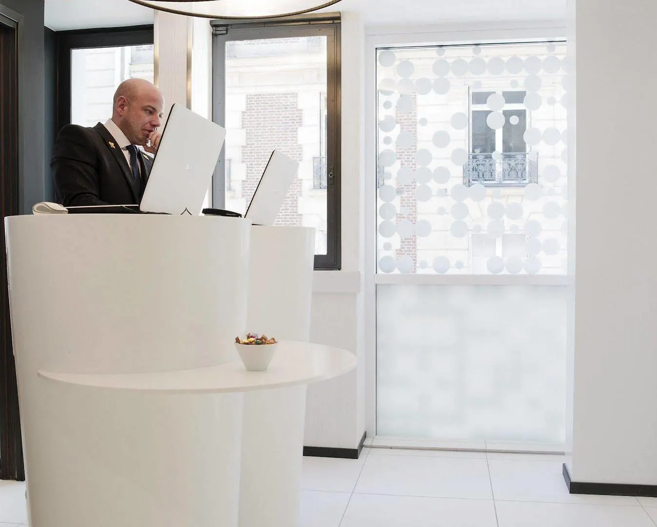 Hotel Ekta Champs Elysees Paris