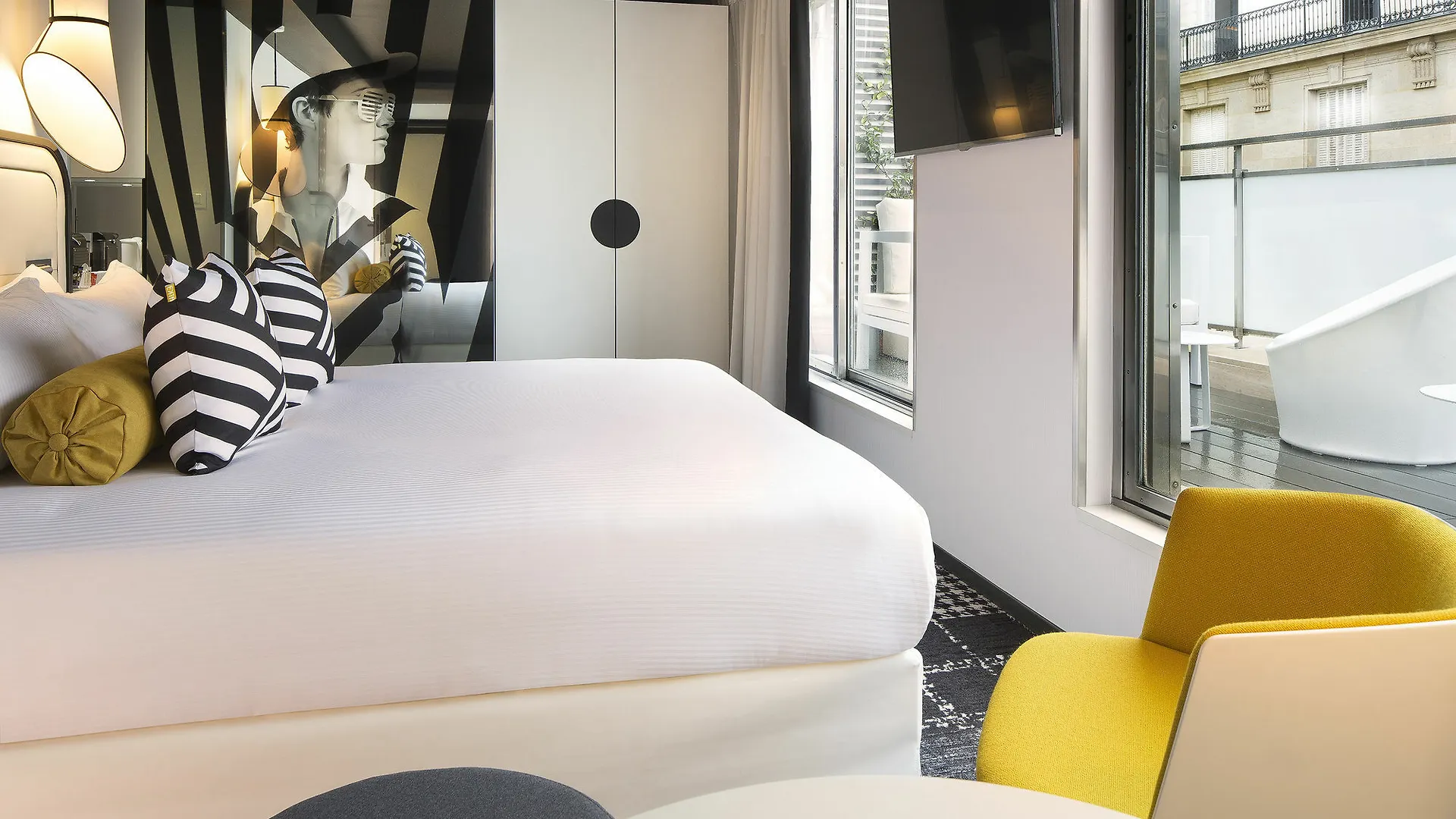 Hotel Ekta Champs Elysees Paris