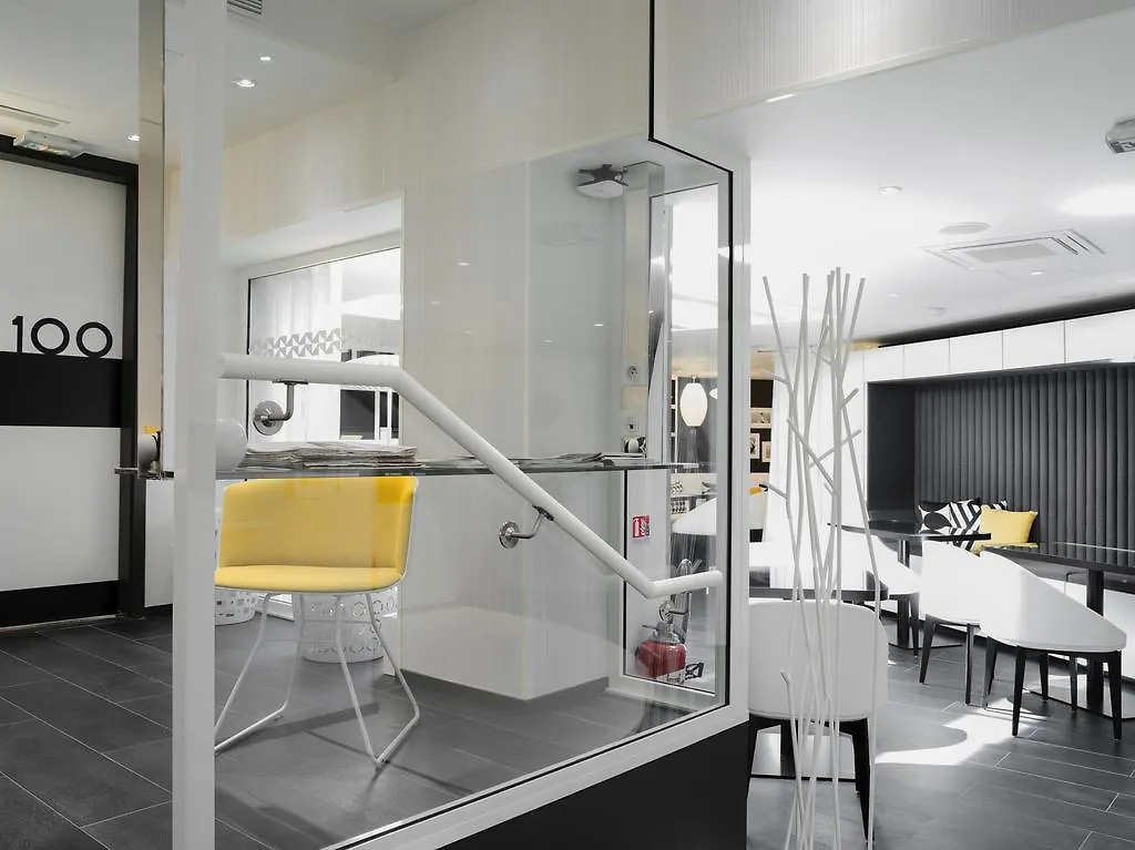 Hotel Ekta Champs Elysees Paris